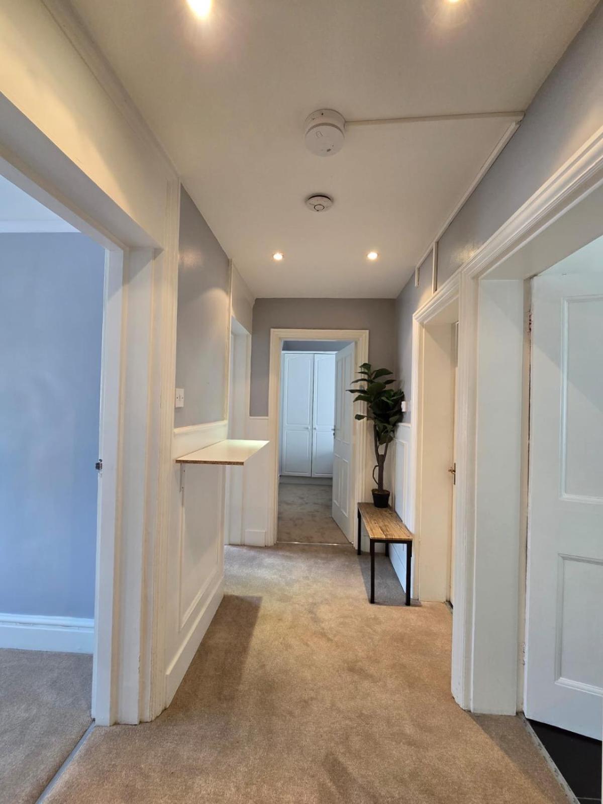 Great Flat Close To Edgware Road ロンドン エクステリア 写真